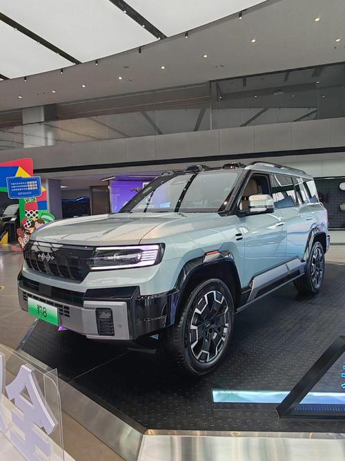 深圳福田区阳浪超企业管理咨询比亚迪方程豹硬派越野的爆款，英菲尼迪35周年与你共成长